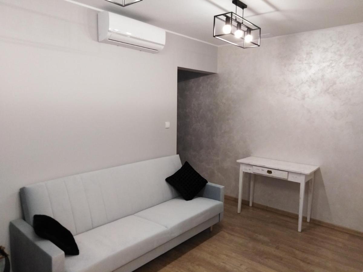 Apartament Joanna Sanok Luaran gambar