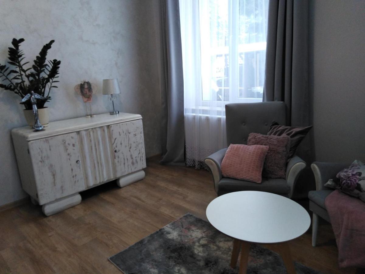 Apartament Joanna Sanok Luaran gambar